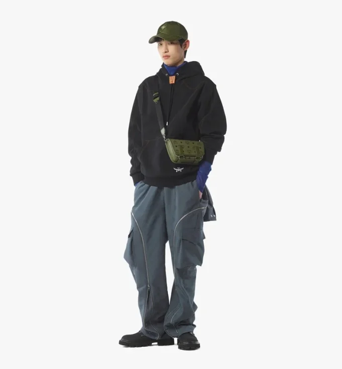 Aren Messenger Bag in Visetos Aren Messenger Bag in Visetos