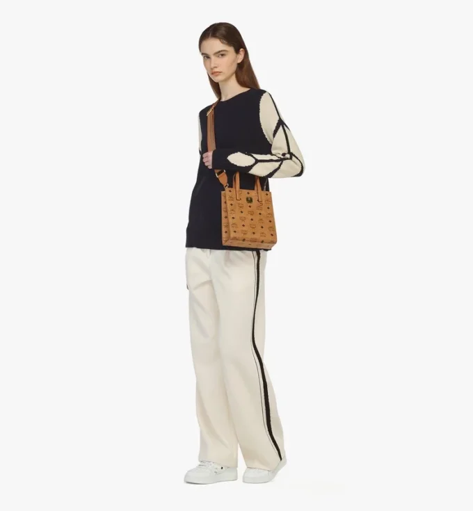Aren Tote in Visetos Aren Tote in Visetos