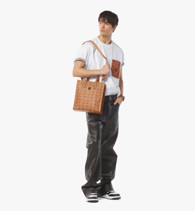 Aren Tote in Visetos Aren Tote in Visetos