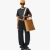 Aren Tote in Visetos Aren Tote in Visetos