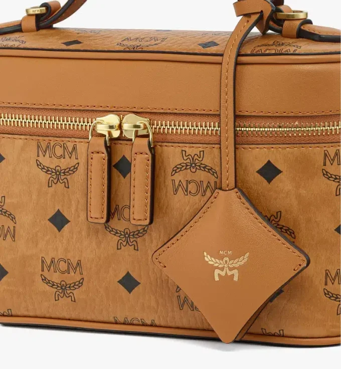 Aren Vanity Case in Visetos Leather Mix Aren Vanity Case in Visetos Leather Mix