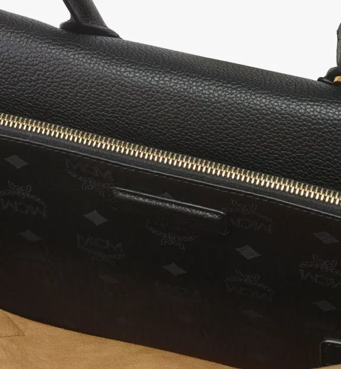 Milla Tote in Grained Leather Milla Tote in Grained Leather