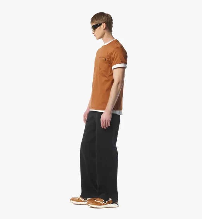 Silket Logo T-Shirt with Zip Pocket Silket Logo T-Shirt with Zip Pocket